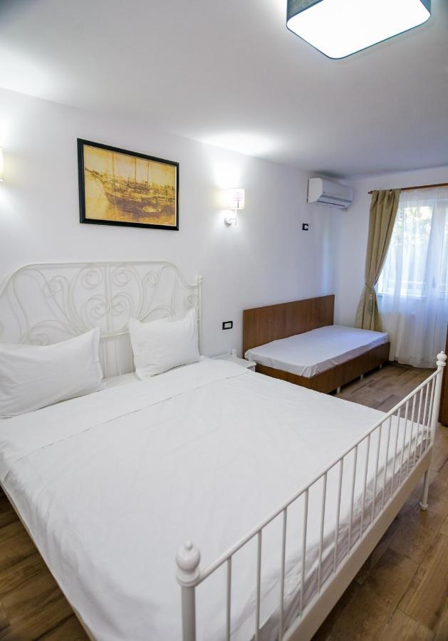 Hotel Casa Ypu Două Mai Exterior foto
